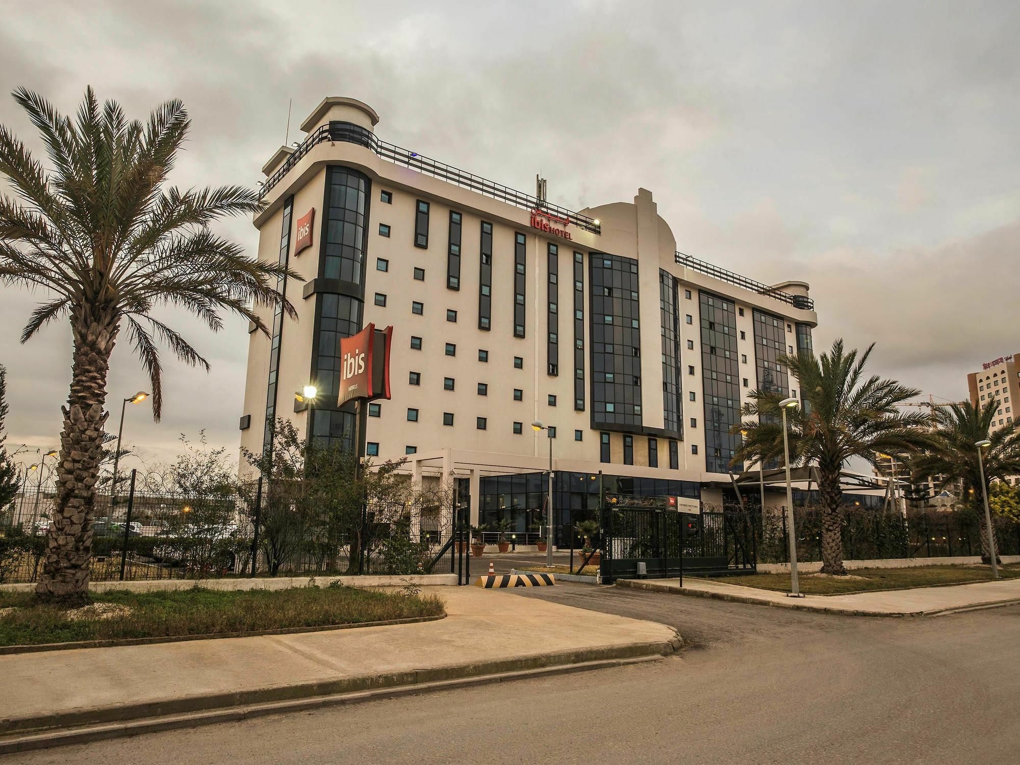 Ibis Alger Aeroport Hotel Bagian luar foto